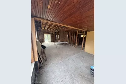 898 Lancaster Rd, Ridgefield, NJ 07657 - Photo 4