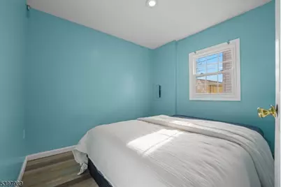 21 Helen, Moonachie, NJ 07074 - Photo 10