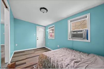 21 Helen, Moonachie, NJ 07074 - Photo 14