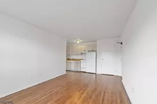 377 Park St, Hackensack, NJ 07601 - Photo 6