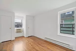 377 Park St, Hackensack, NJ 07601 - Photo 12