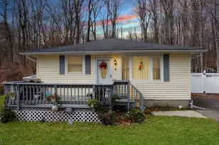 6 Pine St E, Vernon, NJ 07422 - Photo 1