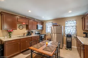 6 Pine St E, Vernon, NJ 07422 - Photo 2