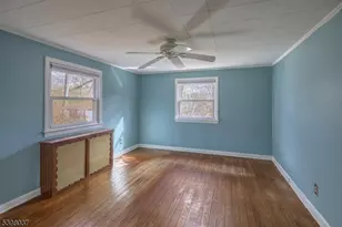 10 Maple St, Peapack Gladstone Boro, NJ 07934 - Photo 8