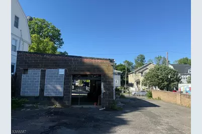 15 Willard Pl, Montclair, NJ 07042 - Photo 18