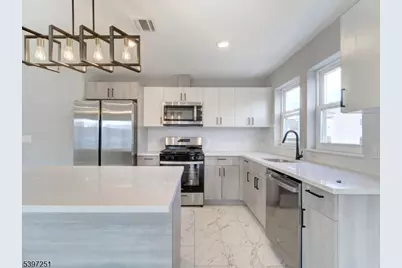 32 N 14th St Apt #2, Newark, NJ 07107 - Photo 2