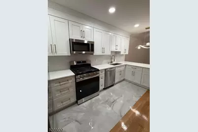 13 Brook St, Belleville, NJ 07109 - Photo 2