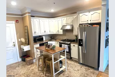 411-419 Chestnut St #2D, Newark, NJ 07105 - Photo 2