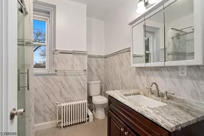 229 Ballantine Pkwy, Newark, NJ 07104 - Photo 30