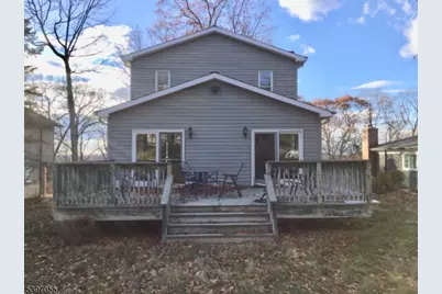 592 Dell Rd, Roxbury Township, NJ 07850 - Photo 4