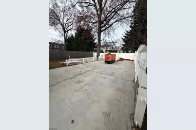 409 E Elm St, Linden, NJ 07036 - Photo 8