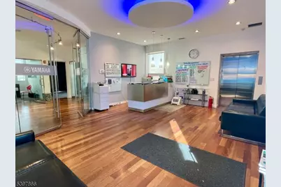 18-00 Fairlawn Ave, Fair Lawn, NJ 07410 - Photo 10