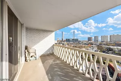 2000 Linwood Ave #9W, Fort Lee, NJ 07024 - Photo 26