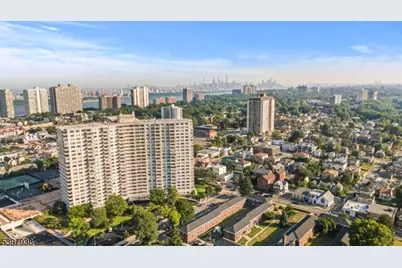 2000 Linwood Ave #9W, Fort Lee, NJ 07024 - Photo 34