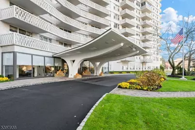 2000 Linwood Ave #9W, Fort Lee, NJ 07024 - Photo 1