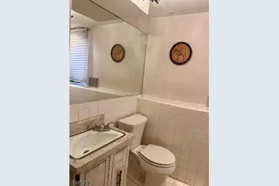 7 Buckingham Rd, West Orange Township, NJ 07052 - Photo 18