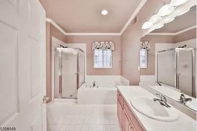 107 Kensington Cir, White Township, NJ 07823 - Photo 20