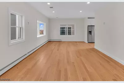 182 25th St, Paterson, NJ 07514 - Photo 4