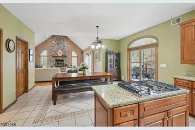 2 Country Ln, Lebanon Township, NJ 08826 - Photo 10