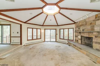 24 Wehrli Rd, Washington Township, NJ 07853 - Photo 2