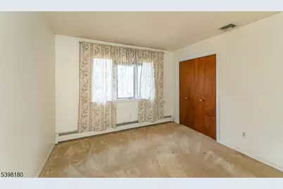 24 Wehrli Rd, Washington Township, NJ 07853 - Photo 6