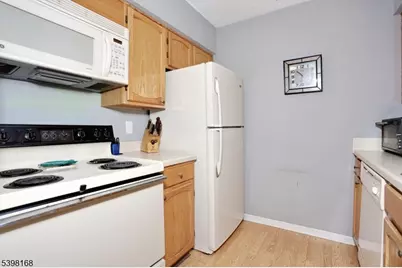 120 Willard St #16, Pompton Lakes, NJ 07442 - Photo 10