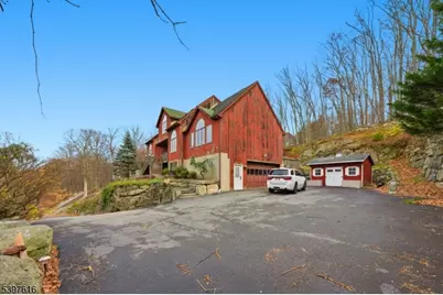 11 Joan Dr, Byram Township, NJ 07874 - Photo 2