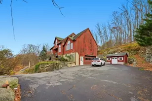 11 Joan Dr, Byram Township, NJ 07874 - Photo 2