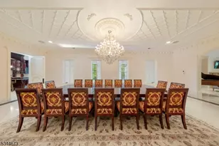 105 Chestnut Ridge Rd, Saddle River, NJ 07458 - Photo 8