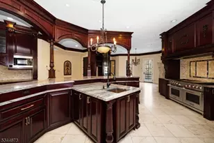 105 Chestnut Ridge Rd, Saddle River, NJ 07458 - Photo 24