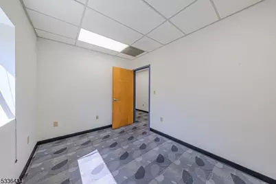 999 Willow Grove St, Hackettstown, NJ 07840 - Photo 14