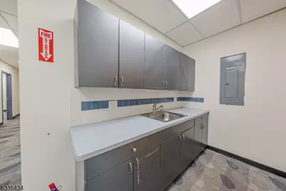 999 Willow Grove St, Hackettstown, NJ 07840 - Photo 10