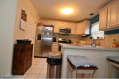 1208 Francyne Way, Union Township, NJ 07083 - Photo 4