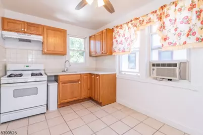 74 Trimble Ave, Clifton, NJ 07011 - Photo 8