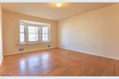 306 Marshall St, Elizabeth, NJ 07206 - Photo 2