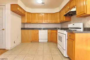 306 Marshall St, Elizabeth, NJ 07206 - Photo 6