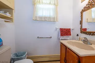 88 Avenue B, Haledon, NJ 07508 - Photo 14