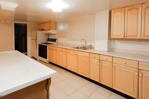 169 Valley View Rd, Hillside Twp., NJ 07205 - Photo 28