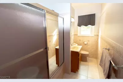 169 Valley View Rd, Hillside Twp., NJ 07205 - Photo 16