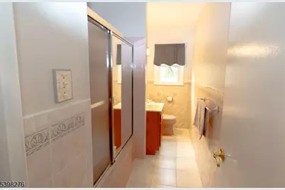 169 Valley View Rd, Hillside Twp., NJ 07205 - Photo 18