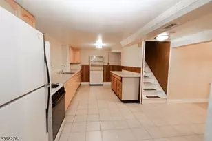 169 Valley View Rd, Hillside Twp., NJ 07205 - Photo 26