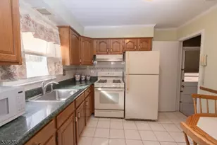 169 Valley View Rd, Hillside Twp., NJ 07205 - Photo 20