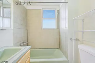 175 Union St, Lodi, NJ 07644 - Photo 20