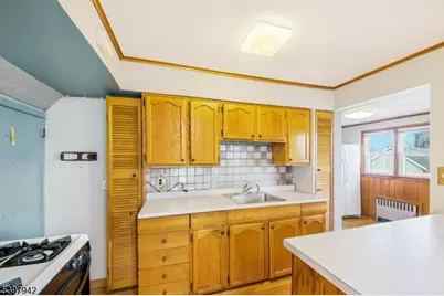 175 Union St, Lodi, NJ 07644 - Photo 6