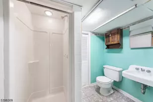 26 Edward Ct, Clifton, NJ 07011 - Photo 22