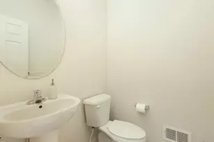 32 Clifford Cir, Franklin Township, NJ 08873 - Photo 12