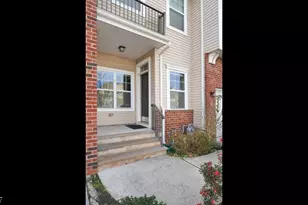 32 Clifford Cir, Franklin Township, NJ 08873 - Photo 2