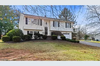 31 Fox Chase Run, Hillsborough Township, NJ 08844 - Photo 2