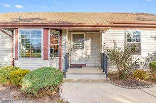 18C Benjamin Franklin Dr, Monroe Township, NJ 08831 - Photo 1