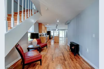 105 Battle Hill Ave, Springfield, NJ 07081 - Photo 8